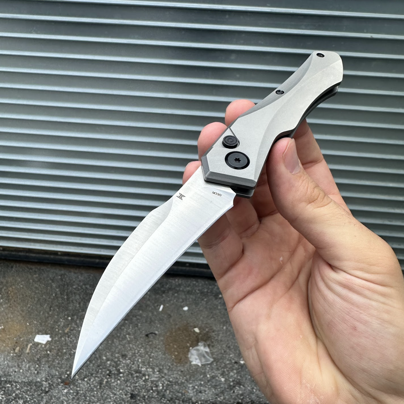 Hendrix Titanium Hell Hawk Switchblade Hendrix Titanium Hell Hawk Switchblade