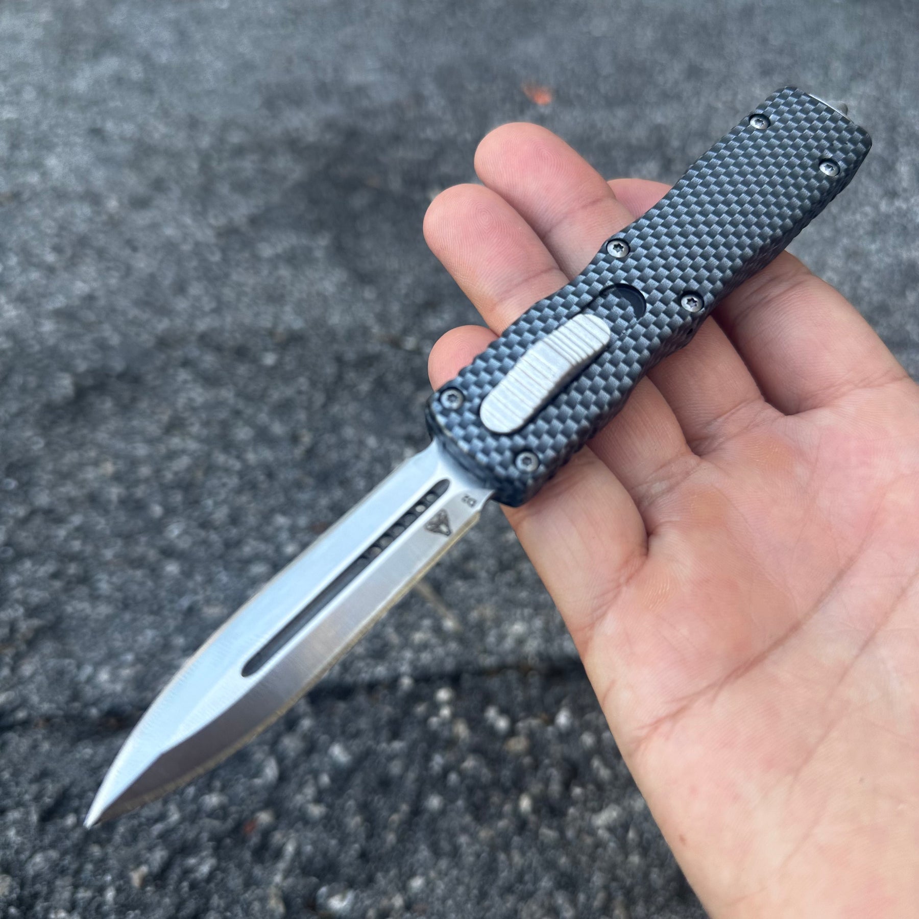 VT Omega D2 OTF Knife (50% OFF AT CHECKOUT)